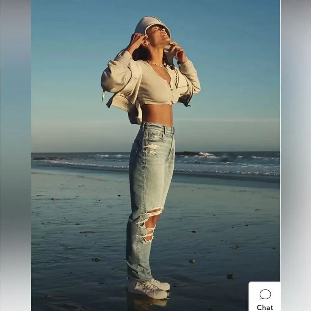 American Eagle Outfitters distressed ripped